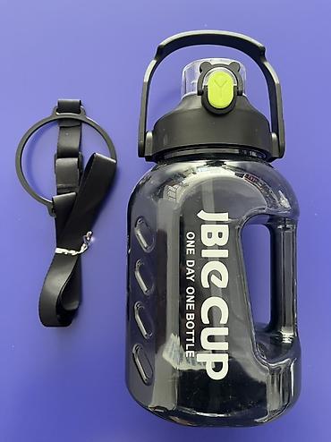 nerj su cəni: Böyük həcmli su qabı – “BIG CUP One Day One Bottle” Xüsusiyyətlər: - — 2
