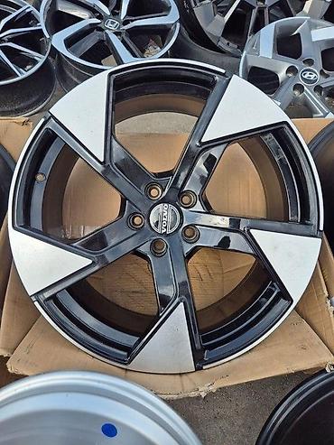 Disklər: "Volvo" diski R22 R22 Volvo 2025 madel orginal disqlər əla vəzyətdə — 1