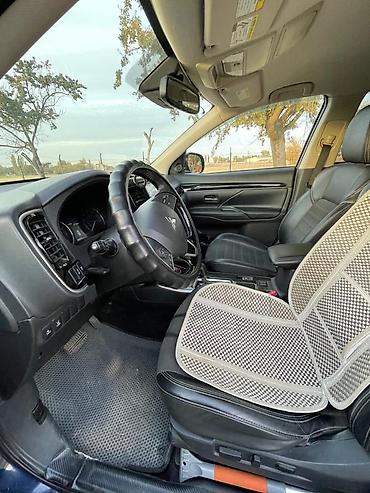 mitsubishi eclipse cross: Mitsubishi Outlander: 2020 г., 2.4 л, Автомат, Бензин, Кроссовер — 6