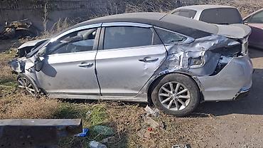 хуйндай: Hyundai Sonata (седан), серебристый цвет, без гос. номеров. Автомобиль — 6