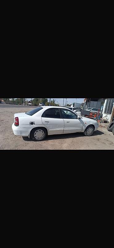 Daewoo Nubira: 2000 г., Механика, Бензин, Седан
