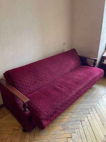 висячее кресло: İşlənmiş, Klassik divan, Jurnal masası, 2 kreslo, Pufik, Bazalı, Açılan