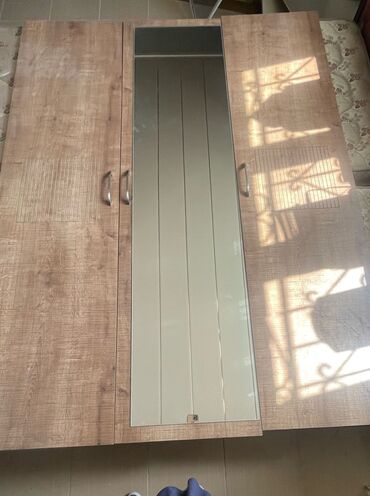 Mebel: Açılan, 3 qapılı Düz dolab, Qarderob, paltar dolabı
