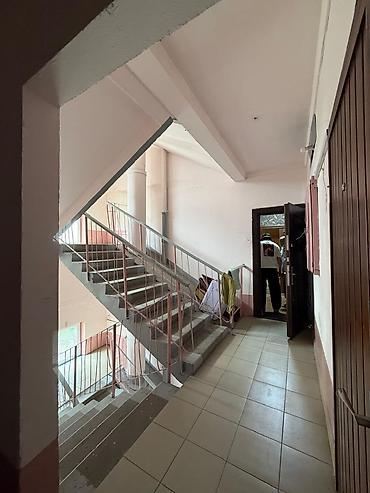 Продажа квартир: 3 комнаты, 64 м², Пишпек 105 серия, 5 этаж, Косметический ремонт — 4