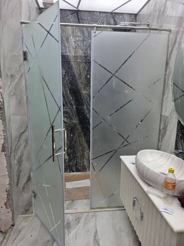 Hamam üçün aksessuarlar: Yeni Arakəsmə, Düzbucaqlı