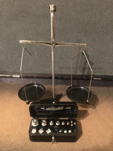 Digər əntiq əşyalar: Antik Terezi sovet dovrune aid 2 ci sekil. 30manat 3 ci sekil. 35 -da lalafo.az — 12 Digər əntiq əşyalar: Antik Terezi sovet dovrune aid 2 ci sekil. 30manat 3 ci sekil. 35 — 12