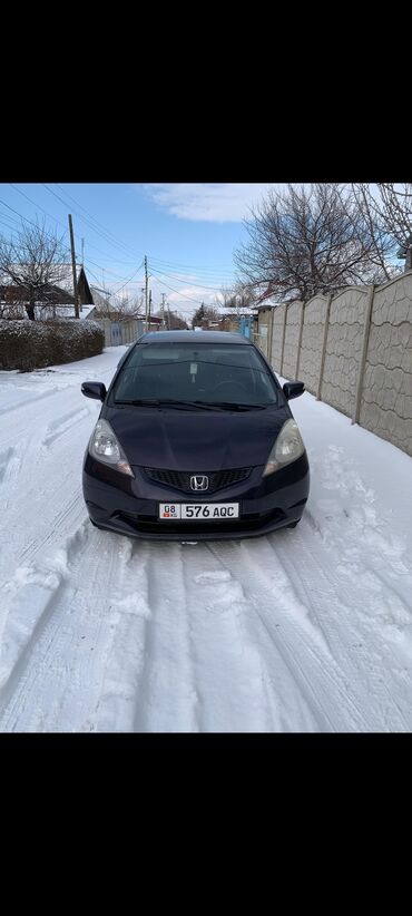 лизинг авто: Honda Jazz: 2008 г., 1.3 л, Вариатор, Бензин, Хэтчбэк