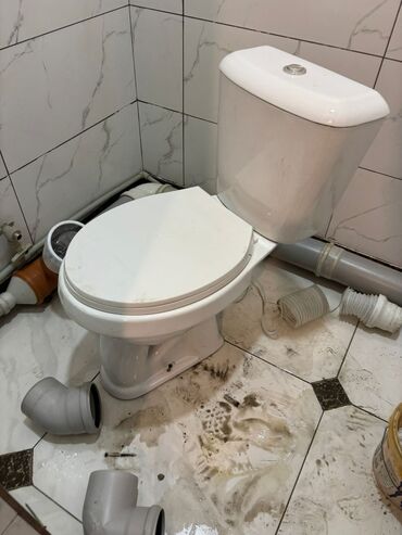 южный магистрал: Унитаз Полго орнотуу, Материалы: Фарфор