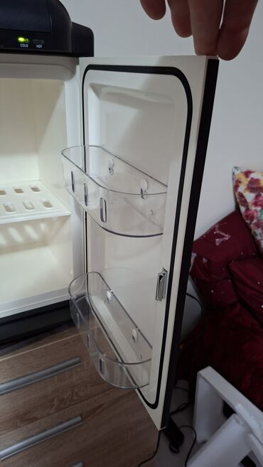 Frižideri: Mini frižider/grejač sa termoelektričkim hlađenjem i zagrevanjem - — 7