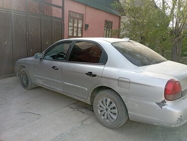 Hyundai Sonata: 2001 г., 2 л, Механика, Бензин, Хэтчбэк