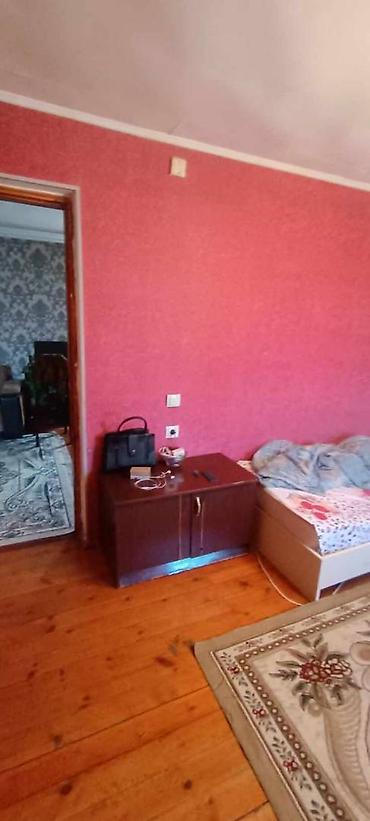 sabuncuda satllq evler: Sabunçu qəs. 6 otaqlı, 200 kv. m, Kredit yoxdur, Yeni təmirli — 10