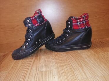 Gležnjače: Gležnjače, 40 — 1