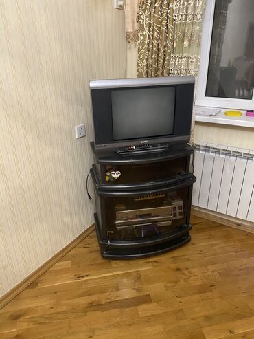 24 ekran smart tv: Sanyo televizorudur televizor atlığı ilə bir yerdə satılır ünvan