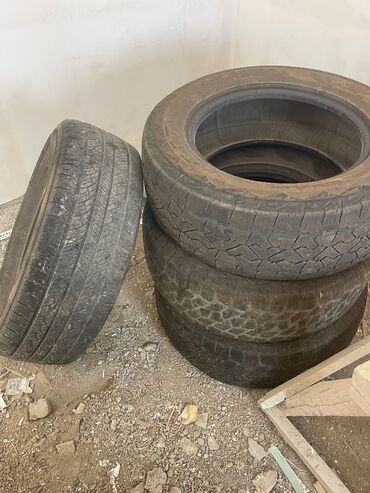 Təkərlər: Yeni Şin Lassa 265 / 70 / R 18 — 12