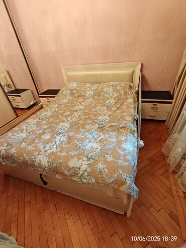 матрас баку: Односпальная кровать, С подъемным механизмом, Без матраса, С выдвижными ящиками