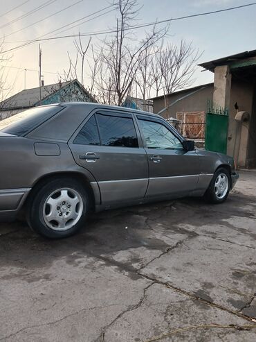 рулевая рейка матиз 2: Mercedes-Benz W124: 1986 г., 2 л, Механика, Дизель, Седан