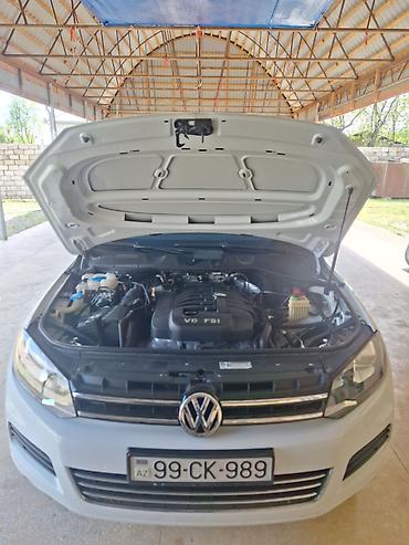 ural teker: Volkswagen Touareg: 3.6 l | 2012 il Krossover — 9