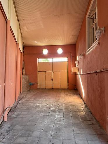 hovuzlu bağ evi: 9 otaq, 160 kv. m, Kredit yoxdur, Orta təmir — 2