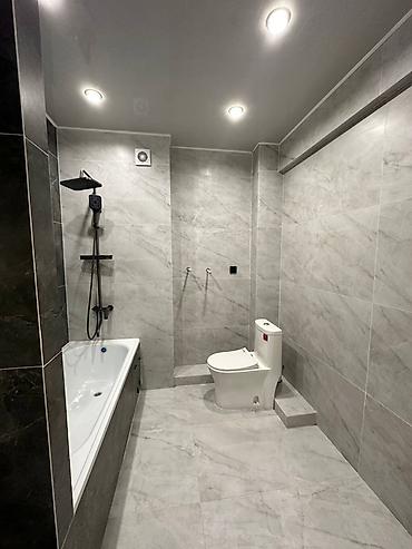 Ремонт под ключ: 🏡 Продается уютная 3-комнатная студия в ЖК «Ала-Тоо»! ✨ Площадь: 56 — 2