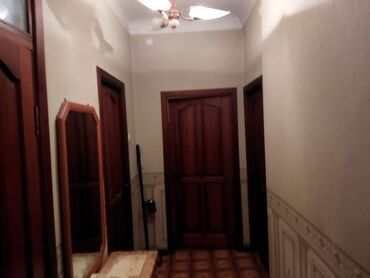 срочно продаётся 1 комнатная квартира в районе ошского рынка по улице кенсуйская: 2 комнаты, Агентство недвижимости, Без подселения, С мебелью полностью