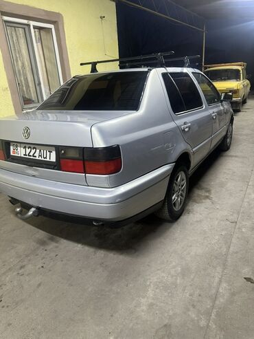Volkswagen: Volkswagen Vento: 1996 г., 1.8 л, Механика, Бензин, Седан — 3