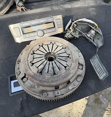 Кузов бөлүктөрү: Toyota, Колдонулган — 4