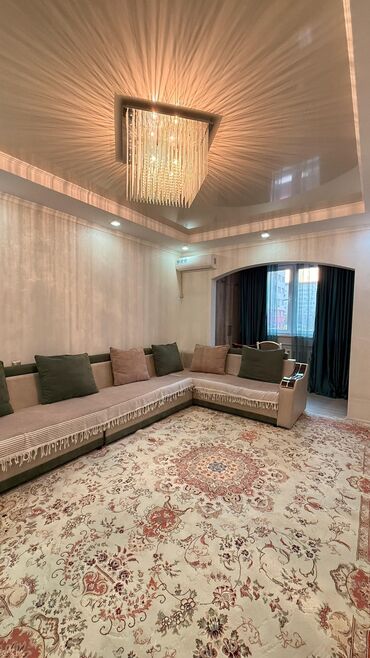 долгосрочная квартира жалал абад: 2 комнаты, 68 м², 106 серия улучшенная, 2 этаж, Евроремонт