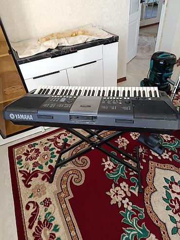 гитара кылы: Синтезатор Yamaha PSR-E403 с подставкой - 61 полноразмерная клавиша с — 2
