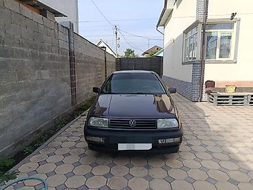 Volkswagen: Volkswagen Vento: 1994 г., 2 л, Механика, Бензин, Седан — 6