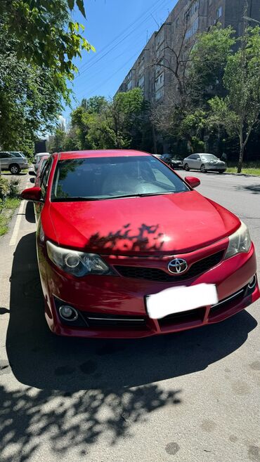 Toyota: Toyota Camry: 2014 г., Бензин