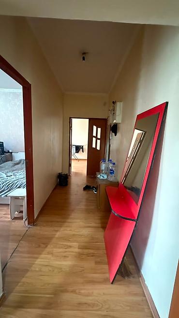 105: 2 комнаты, 55 м², 10 мкр 105 серия, 4 этаж, Старый ремонт — 6
