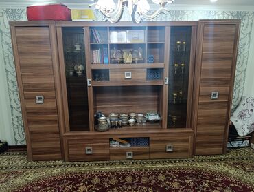 альянс мебель бишкек каталог: Сервант, Колдонулган, Жыгач