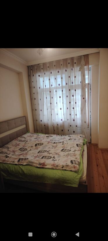 Uzunmüddətli kirayə mənzillər: Xırdalanda yol qırağı 2 otaqlı əşyalı ev kirayə verilir 3 mərtəbə — 2