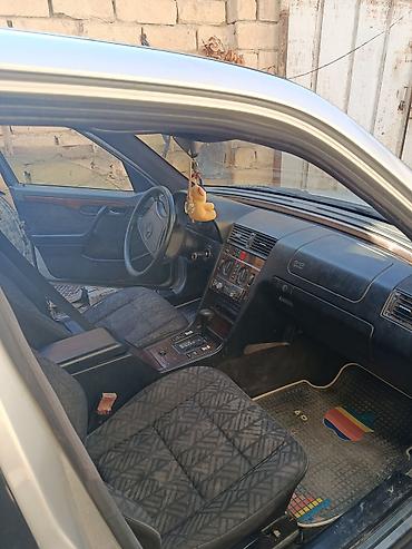 opel astra j stop: Mercedes-Benz C-Class W202 sedan - Kuzov: 4 qapılı sedan, ağ rəng — 7