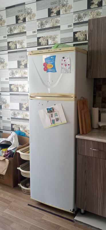 норд бенц: Б/у Винный цвет - Белый холодильник Nord