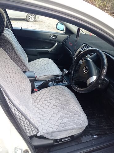 дом машина: Honda Accord: 2004 г., 2 л, Автомат, Бензин, Седан