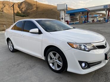 срочно продам авто в связи с переездом: Toyota Camry: 2013 г., 2.5 л, Автоматические, Бензин, Седан
