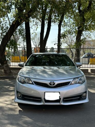 санота машина: Toyota Camry: 2014 г., 2.5 л, Автомат, Бензин, Седан