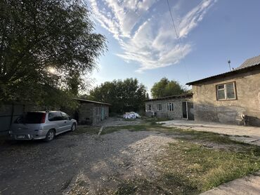 продажа домов дордой: Дом, 80 м², 4 комнаты, Риэлтор, Старый ремонт