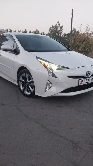 купить авто в рассрочку: Toyota Prius: 2018 г., 1.8 л, Автомат, Гибрид, Хэтчбэк