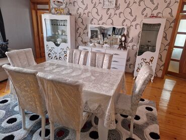 Masa və oturacaq dəstləri: Qonaq otağı üçün, İşlənmiş, Açılan, Dördbucaq masa, 6 stul