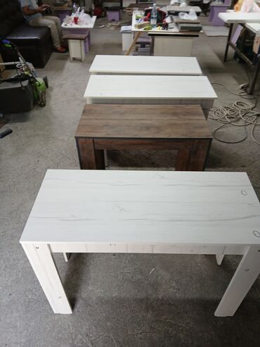 Национальные кыргызские столы: Стол Трансформер.Новые.Распродажа
длина 3 м.ширина 110.высота 75 — 9