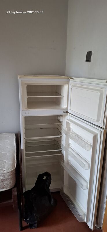 Uzunmüddətli kirayə mənzillər: Kiraye ucun 1otaqli studiya tipli menzil. 1 otaqli Ev butun lazimli — 12