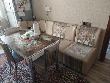 Modullu arabalar: Mətbəx üçün, İşlənmiş, Açılan, Dördbucaq masa, 4 stul
