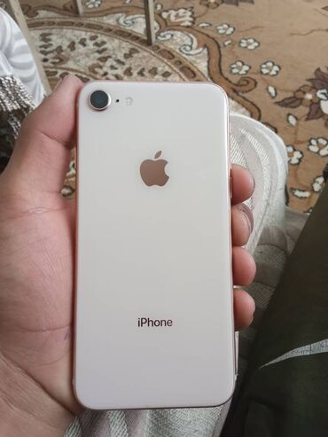 Apple iPhone: IPhone 8, Б/у, 64 ГБ, Белый, 79 %