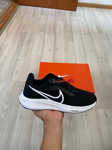 pegas: Кроссовки, 41, Nike, Новый, цвет - Белый, Платная доставка, Самовывоз, Бесплатная доставка — 4
