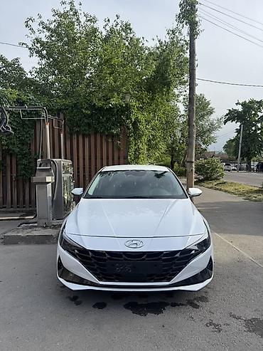 Продажа авто: Hyundai Avante: 2021 г., 1.6 л, Автомат, Бензин, Седан — 2