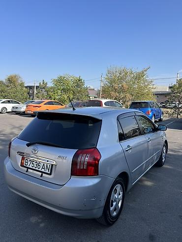 low ll: Toyota Allex: 2003 г., Автомат, Бензин, Хэтчбэк — 5