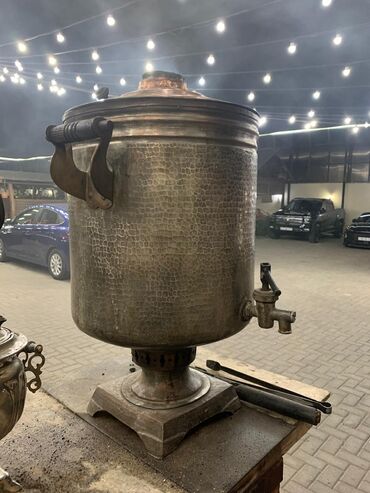 kafe resdaran: Temiz misden 40 lt.od smavari.tecili satilir. Qiymet_1000 azn. Unvan