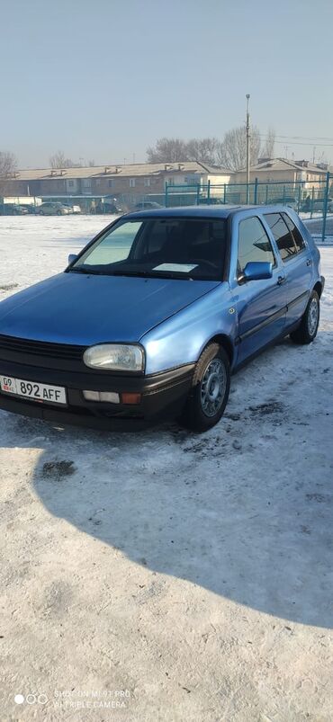 Volkswagen: Volkswagen Golf: 1992 г., 1.8 л, Механика, Бензин, Хэтчбэк